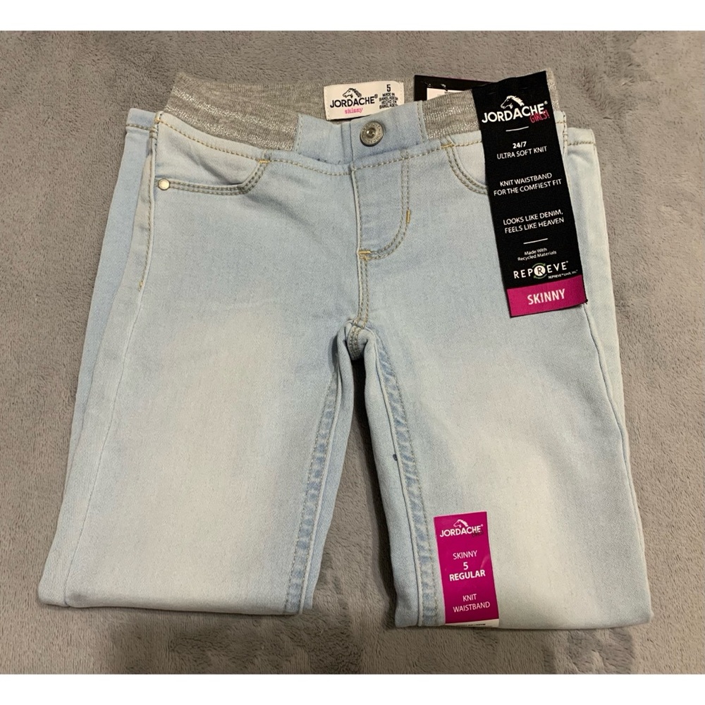 Jordache Women's Light Blue Skinny Jeans